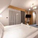 Koziniec Lux * Czarna Gora