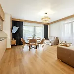 Koziniec Lux Czarna Gora