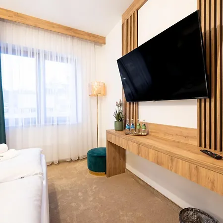 Koziniec Lux Czarna Góra