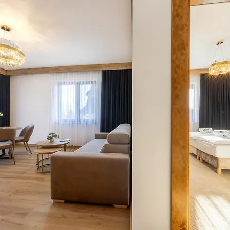 Koziniec Lux * Czarna Gora