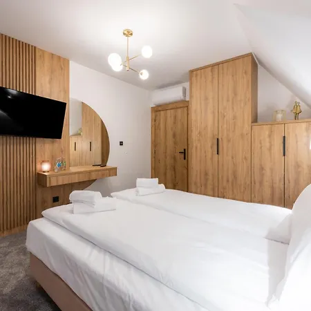 Apartment Koziniec Lux *